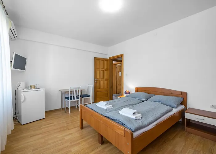 Stunning In * Dubravice